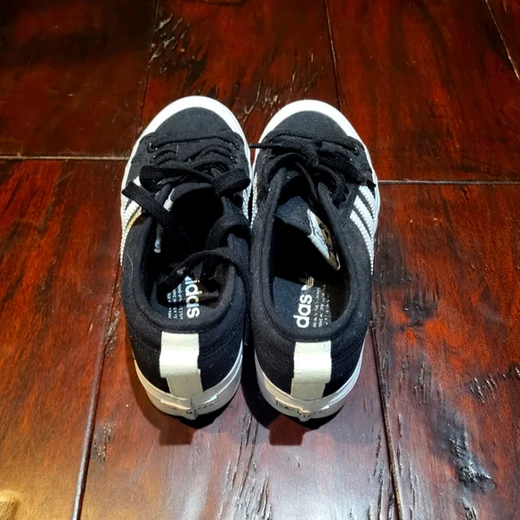 Adidas platform casual shoes - Picture 3 of 4